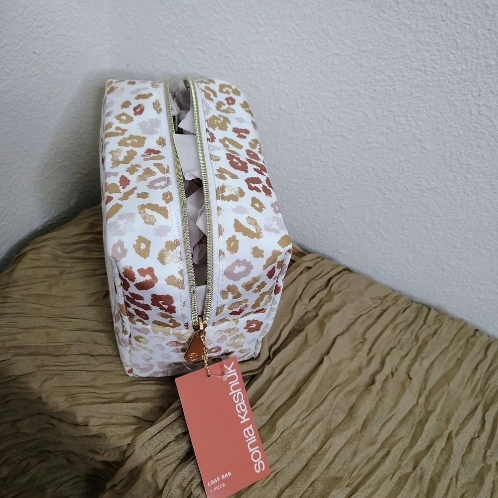 Sonia Kashuk White and Tan Animal Print Cosmetic Bag NWT Sz 8